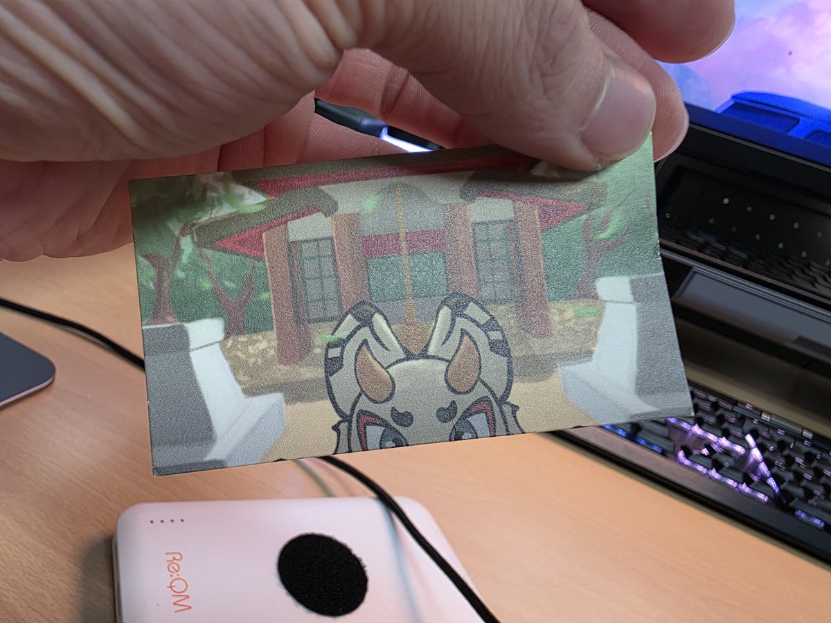 kau9769's tweet photo. 뒤돌아와서 주섬주섬 꺼내 기운 받아가는 엣헴님 명함 히히
엣헴님 덕분에 티켓값 굳었네용... 나중에 진짜 밥 한끼해요!! 대접하겠습니다!! https://t.co/w4LZZtY0Sx