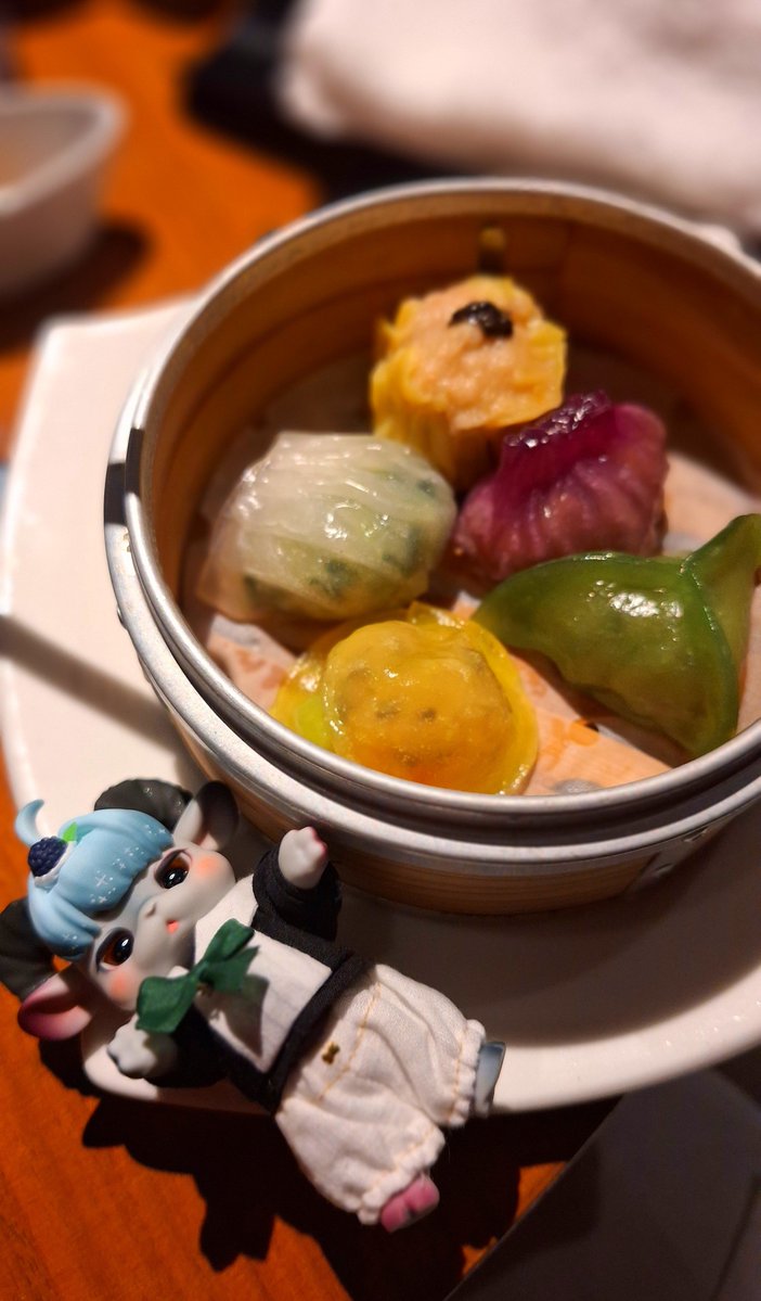 tmntgam's tweet photo. 昨日はコマさんと中華アフヌン行ってきた〜✨
ちゃんと会ったのは多分12年とかぶり？もっとかも？😂
まさかのジャンル被りがきっかけの再会だったので、色んな積もる話もして楽しかった〜🤗 https://t.co/CgAPSNjGxX