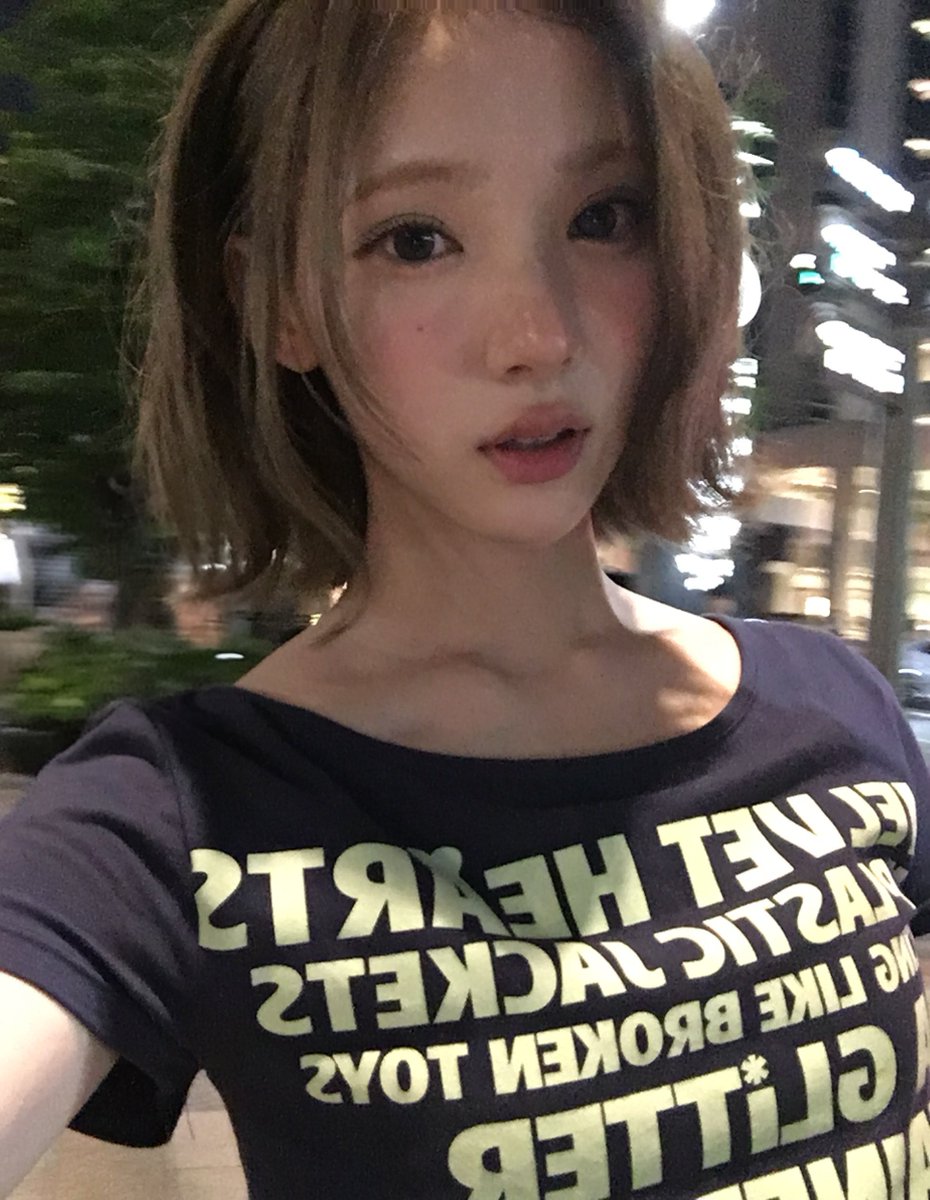 Byeo_ri2's tweet photo. 진짜 최지우 갈머 개 개 개 씹
알
개좋다..♡ 
하 https://t.co/bvHrf0Q9fL