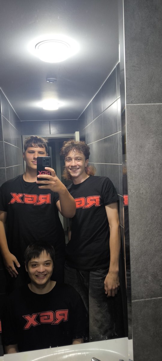 Goats_CZ's tweet photo. Our boys ended on 2 place!! Absolute cinema from them and first LAN and we cashed not a small amount of money!@woody_valo @yuk1valo https://t.co/v3uv20hpsx