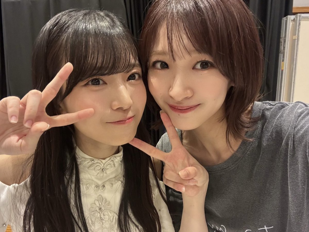 kgtk0119's tweet photo. 流石の凪ちゃんのコミュ力！ありがとう
乃木坂
一ノ瀬美空ちゃん
岩本蓮加ちゃん
瀬戸口心月ちゃん
#nagisablog #小島凪紗 https://t.co/vQL3Zh7UuV