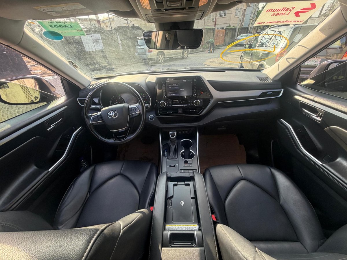 ABAUTOS_1's tweet photo. 2021
Foreign used Toyota Highlander XLE
Thumbstart, Reverse Camera, Powerboot, and Many More features.
Price:50M
Location:Surulere, Lagos state.
📞 :08164450140
@Autosplug @KingFadAutos @OJA_reliable @XcessCars https://t.co/EWwBqfyc9A