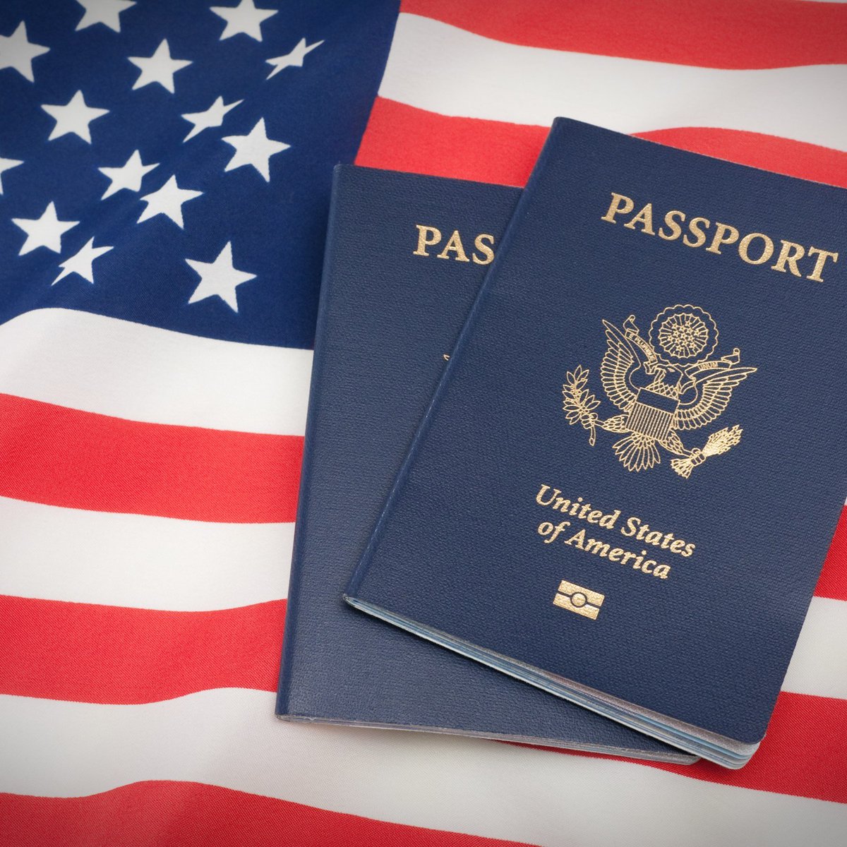 GlobalIJournal's tweet photo. 🇺🇸🇧🇷 The strength of the US passport declined after Brazil imposed a visa requirement.

And for the first time, the US passport exits the list of the world’s top ten most powerful passports. https://t.co/34Lj0Dr32u