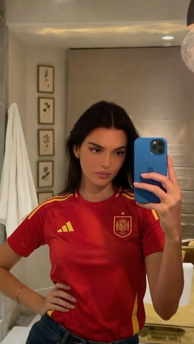 yourfvcat's tweet photo. A por la segunda, vamos España. ❤️ 🇪🇸 https://t.co/IfZR0Px2hx