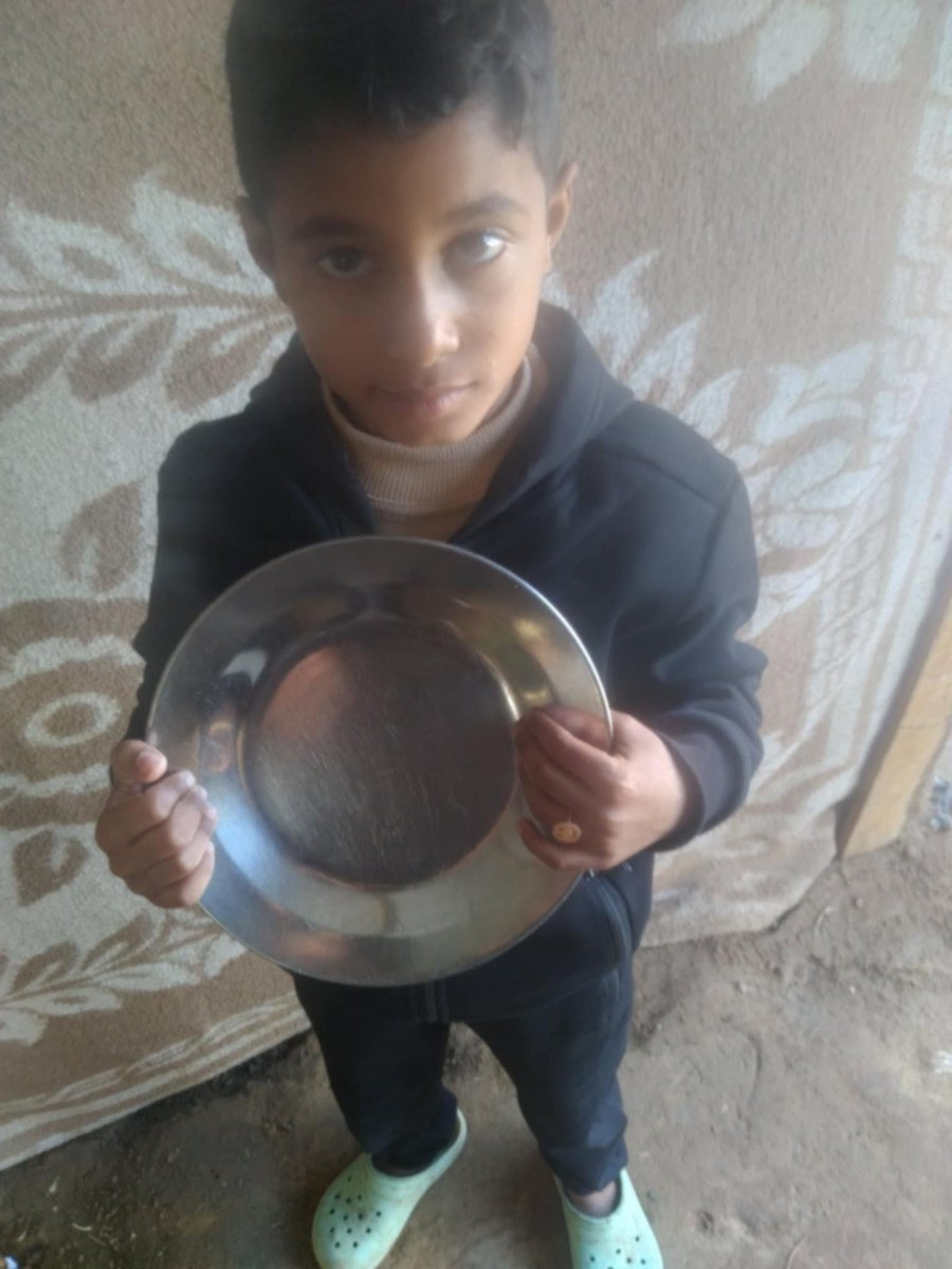 adnan_gaza2900's tweet photo. When someone says: "I don't know how to help"?

But all I'm asking is for people share and leave a dot.

3 replies — even dots — can save my children 💔
To donat❤️😭💞
https://t.co/9p5KQm8yqJ https://t.co/mggu9SOSTD