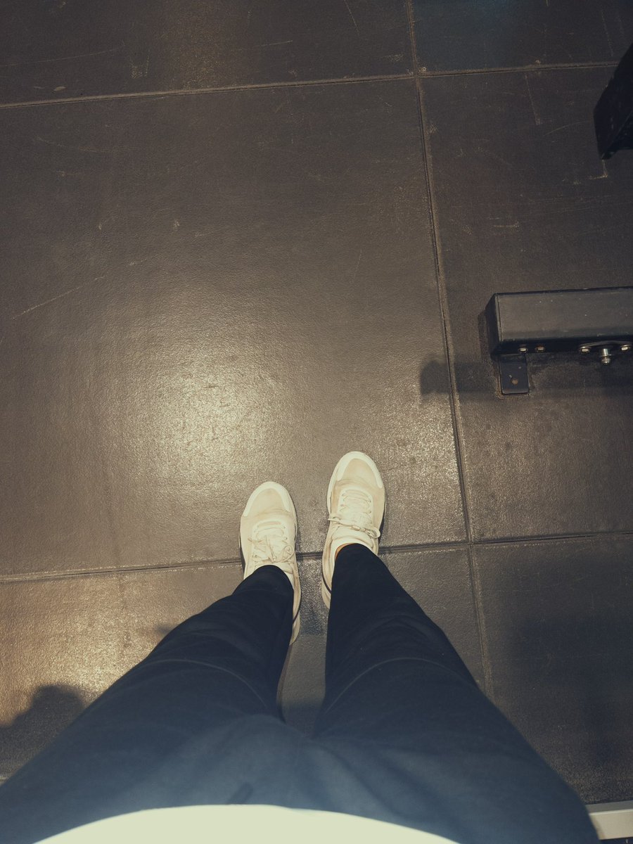 Axqcsjo's tweet photo. Just finished gym 🙂‍↕️🙂‍↕️ https://t.co/RdGaPjW78M