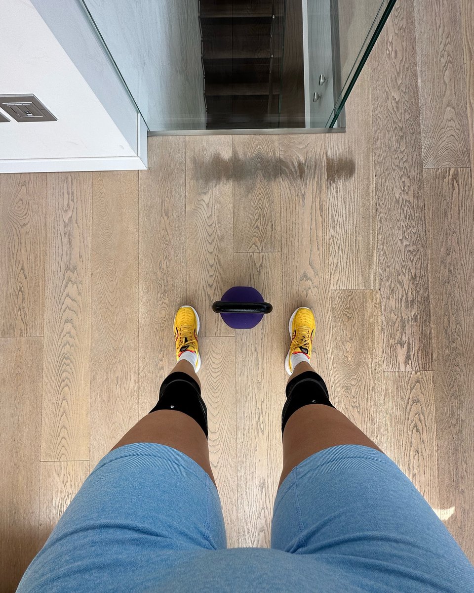 DebraCopel6647's tweet photo. Workout time 💪 https://t.co/7zkMjiRyG8