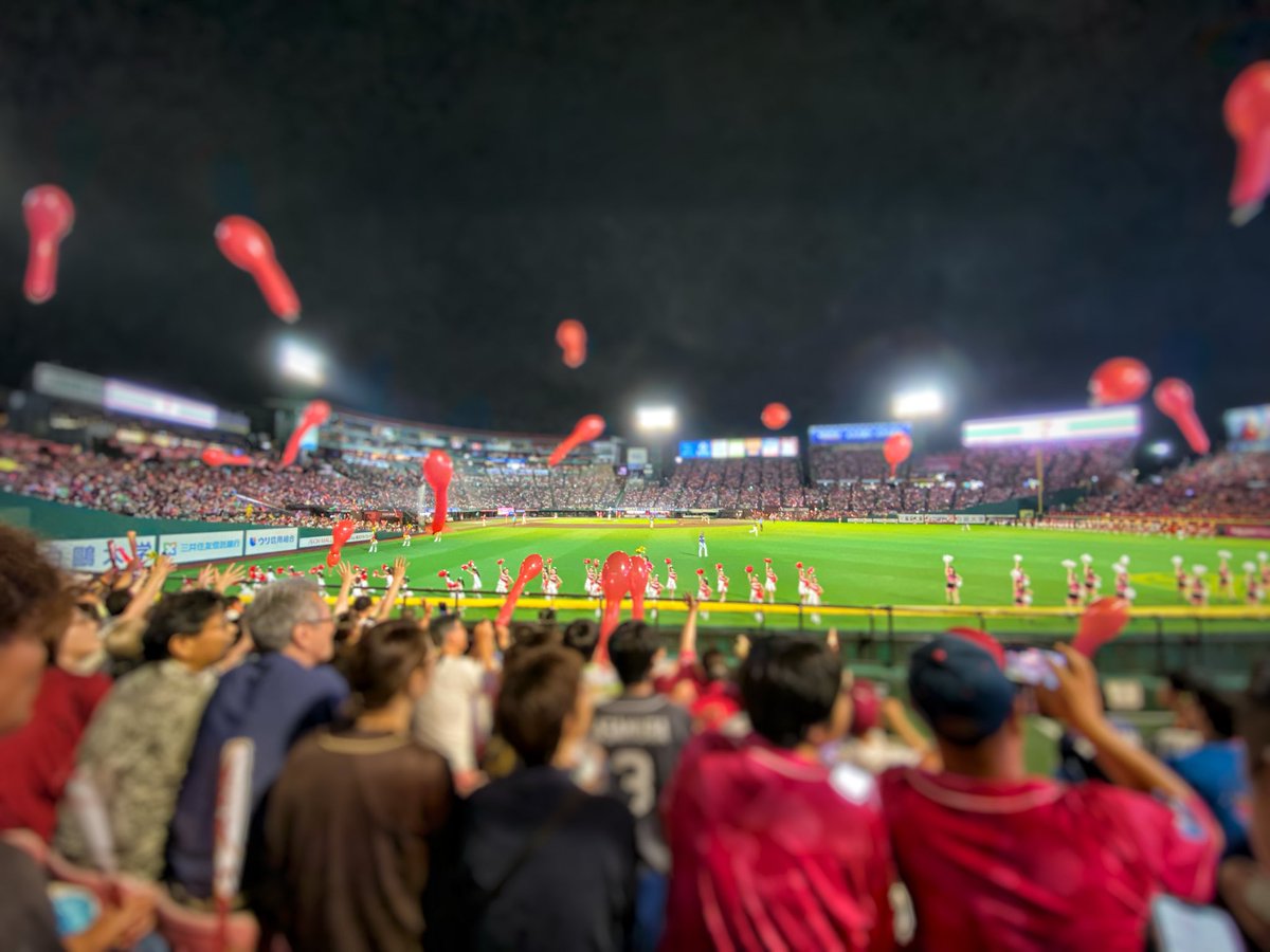_abeko1115's tweet photo. 東北楽天ゴールデンイーグルス vs 埼玉西武ライオンズ

3-2で楽天の勝利。

「EXCITINGシリーズ」開催のため、選手はVIVID PINKを基調色としたサードユニフォームを着用。そして繁永 晟 選手、プロ初安打おめでとうございます。 https://t.co/qxMEjdukDE