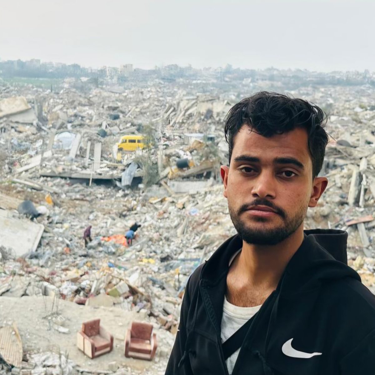 ahmedmasri2002's tweet photo. 🚨 We urgently need $250 every week to keep my mother alive.

This amount covers her essential medical care:

- Blood clotting tests (PT/INR)
- Blood chemistry tests
- The medication she depends on every single day after surviving two open-heart surgeries.

At the same time, we are unable to provide even our family's basic needs. We lost everything, and every day has become a struggle just to survive.

We cannot carry this burden alone anymore.

Please donate if you can, and if you're unable to donate, please share our story. Your support could save my mother's life. 🙏

https://t.co/kjevKsg0pc