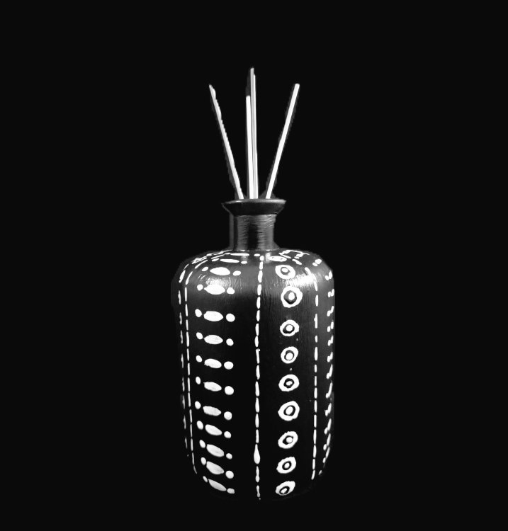 ThandoCrafts's tweet photo. Sundays are for crafts. 
@somizi
@ChrisExcel102
#handcrafts https://t.co/ay9ffvRZcq