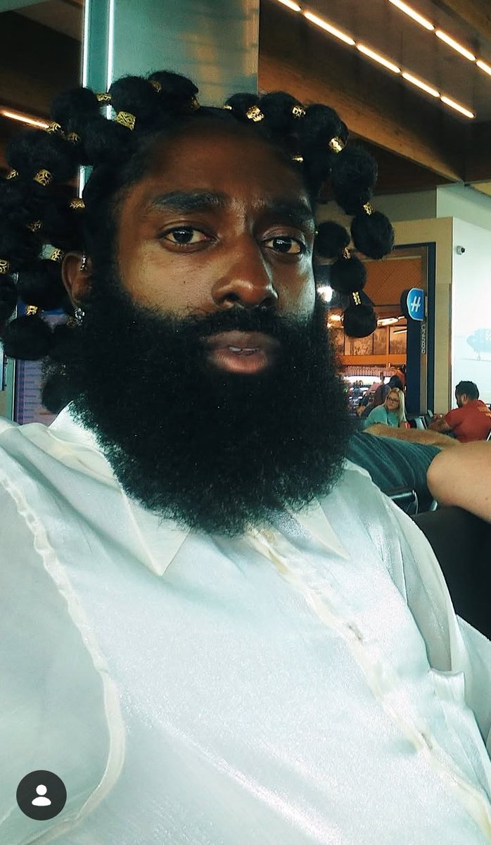 RedMedia_us's tweet photo. PlaqueboyMax reacts after fellow Streamer, Ojay Suave, pictured (Right)bullied and called him "gay and diva" at streamers University:

"... what's wrong with being gay? There's nothing wrong with that shil*t bro, y'all n'g'gas are quiet, y'all are corny, and you just think how the next n'g'ga think, you don't have your own mind bro, that sh*t wack. But I'mma be myself, regardless, none of y'all can just f**k with me, I don't care. You might think that sh*t, cause you're closed minded, but it's one love bro, it's one love, it's one love bro.
It don't matter if n'g'gas gay, it don't matter if they straight, it don't matter bro, why don't we just love each other bro. "