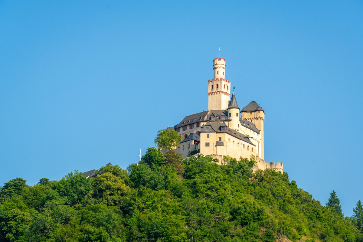 lookforplace's tweet photo. #Marksburg #Castle #Middle #Rhine #Braubach #Germany https://t.co/W5bKNSomHd