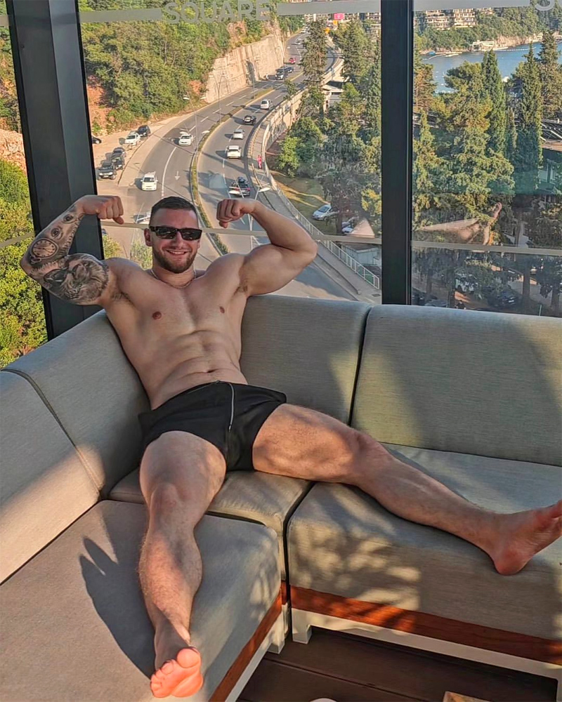 SerbianMuscle's tweet photo. Muscle hunk Milorad
#Srbija #Serbia https://t.co/OpELcznXkT