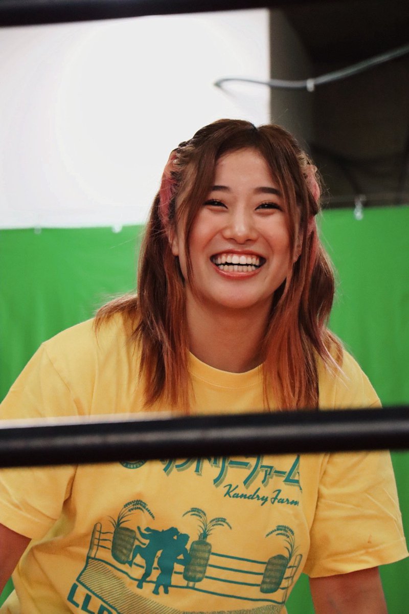 yasuiku2's tweet photo. 2026.7.19 #LLPW_X  「道場スパーリングイベント ～MCわかな選手〜

クイズマッチ形式のスパーリングを2試合連続でこなした里奈選手💪
クイズの予習もバッチリ？で、頭も身体もフル稼働📚✨お疲れ様でした😊
次回はMCとしての活躍も楽しみにしています🎤

#リナリング 
#LLPW_Xテッペンとるぞ計画 https://t.co/HdlGt2AN1S