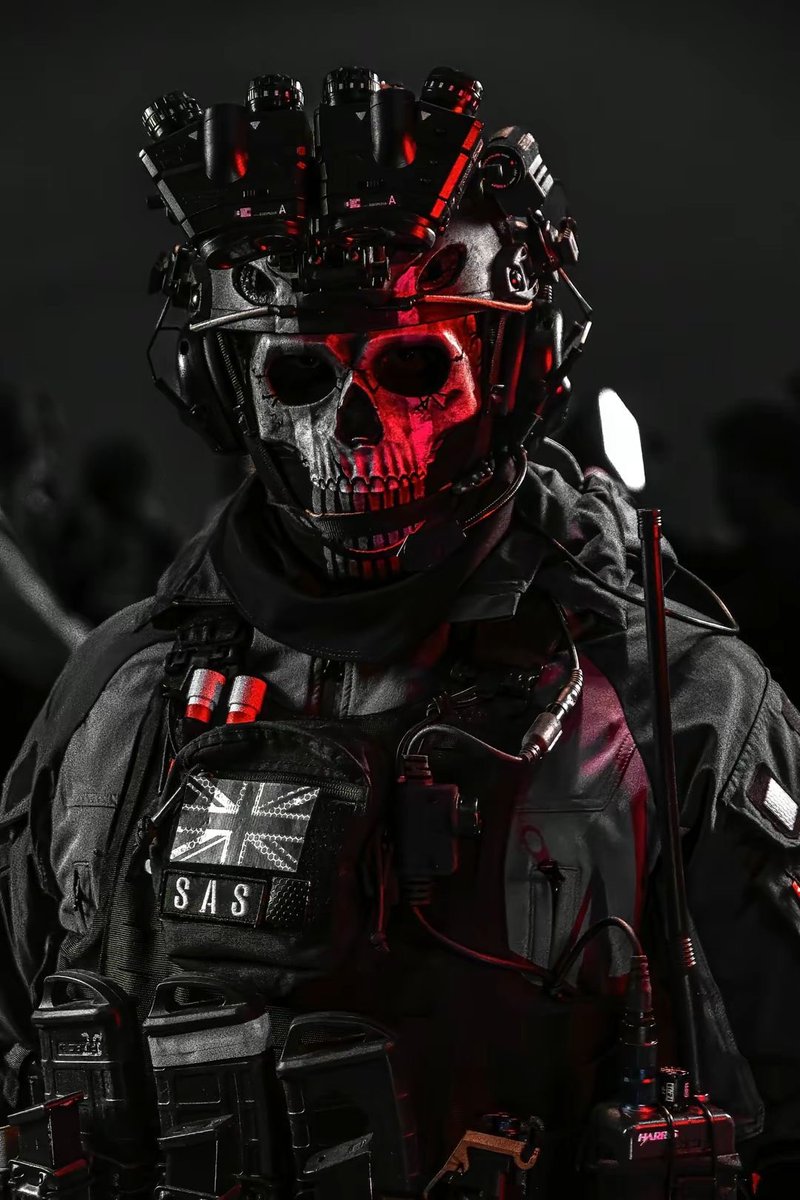 TMCXS7's tweet photo. NEWS | A live-action Call of Duty movie is officially in the works.

Paramount and Activision are teaming up to bring the hit video game franchise to theaters, with Peter Berg set to direct and co-write. Taylor Sheridan is also on board as a writer and producer.

Via @Variety https://t.co/2SH9RDBaJp