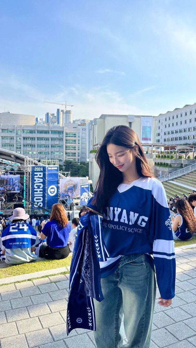 lhfl0p's tweet photo. 김가윤 02 혜화초 주변에 자취
인스타: rkdbsss
#지능 #지인박제 #지인능욕 #박제 https://t.co/JoZuG2v0LX