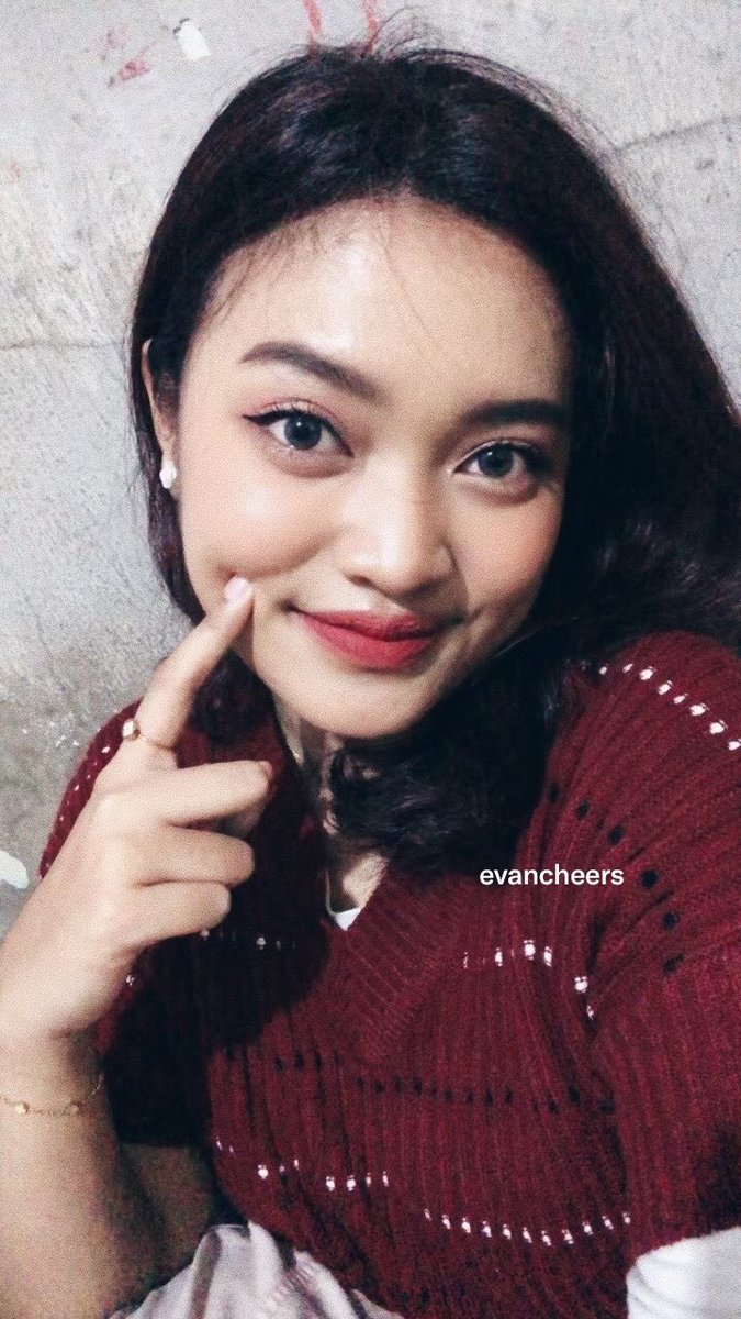 evancheers's tweet photo. meyah meyah❤️

#EVRSD #EverSelcaDay #EVAN #HEESEUNG @h_evva_n https://t.co/qQLxhe6yrg