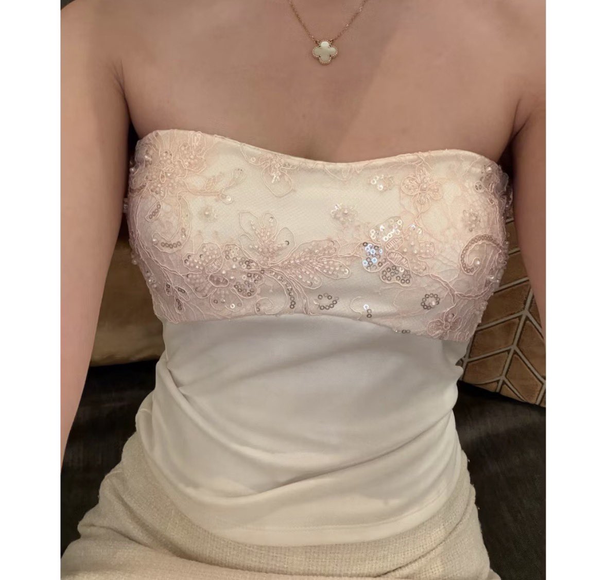 valbsyli's tweet photo. Serlyn ใส่ครั้งเดียว ไซส์ S
ส่งต่อ 450 รวมส่ง
#ส่งต่อเสื้อผ้า #ส่งต่อเสื้อผ้ามือสอง #cintageshop #stylistshop #everymayshop #bemingbkk #geschwisters #duex #ส่งต่อduex #feelfree #sister #ส่งต่อfeelfree https://t.co/tZ83d4jSNl
