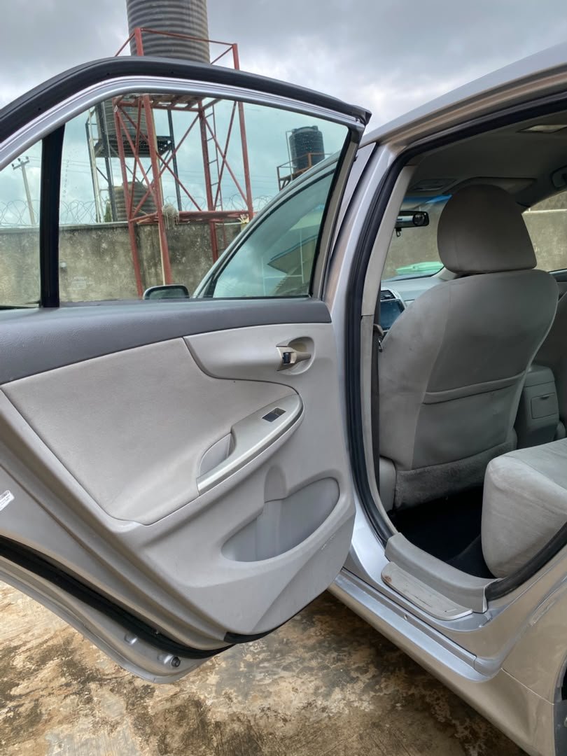 OJA_reliable's tweet photo. Extremely clean Toyota corolla 
Year: 2010
Price: 7.5m
Location: Abuja
09031764468 https://t.co/GMdEgA6xY8