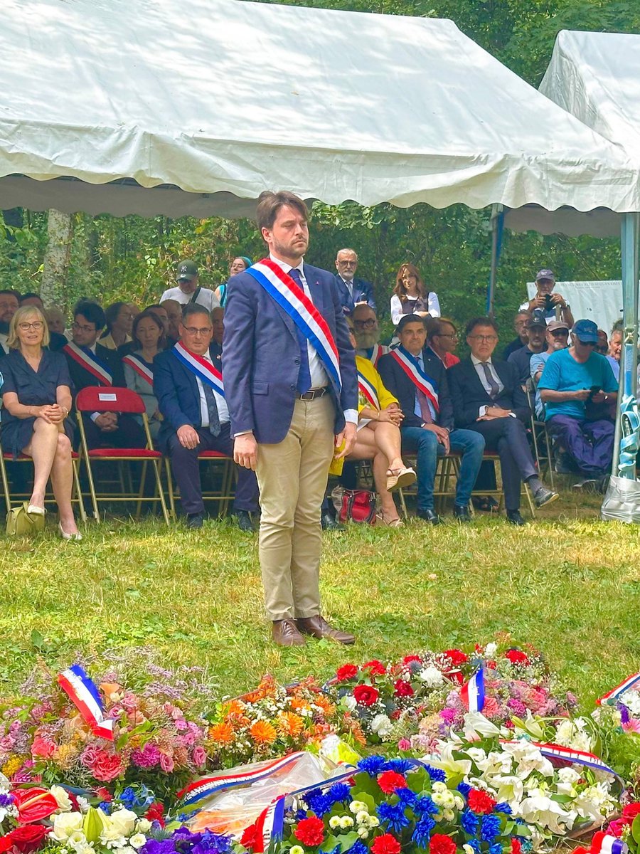 A_Saintoul's tweet photo. Comme chaque année, j'étais à #Sceaux pour la cérémonie départementale à la mémoire des victimes des crimes racistes et antisémites de l'État français et d'hommage aux « Justes » de France.
Nous savons ce que l'Homme peut faire à l'Homme.
Puisse la mémoire servir la Fraternité ! https://t.co/1fyEBjdfC6