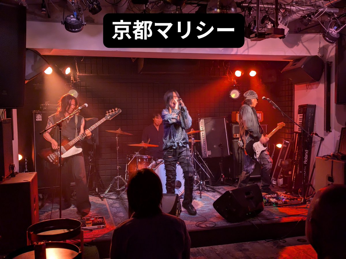hihiiro_kane3's tweet photo. 本日は、谷町TONE8メリメロ＃9
個性溢れる共演者の皆様、スタッフの皆様、お越しいただいたお客様、気にかけて下さった皆様、
ありがとうございました！！！
初めて出る場所とは思えないほど、温かく楽しい時間でした✨️
音楽が繋いでくれた素敵な出会いに感謝です😊 https://t.co/fmBHZ8y9Z9
