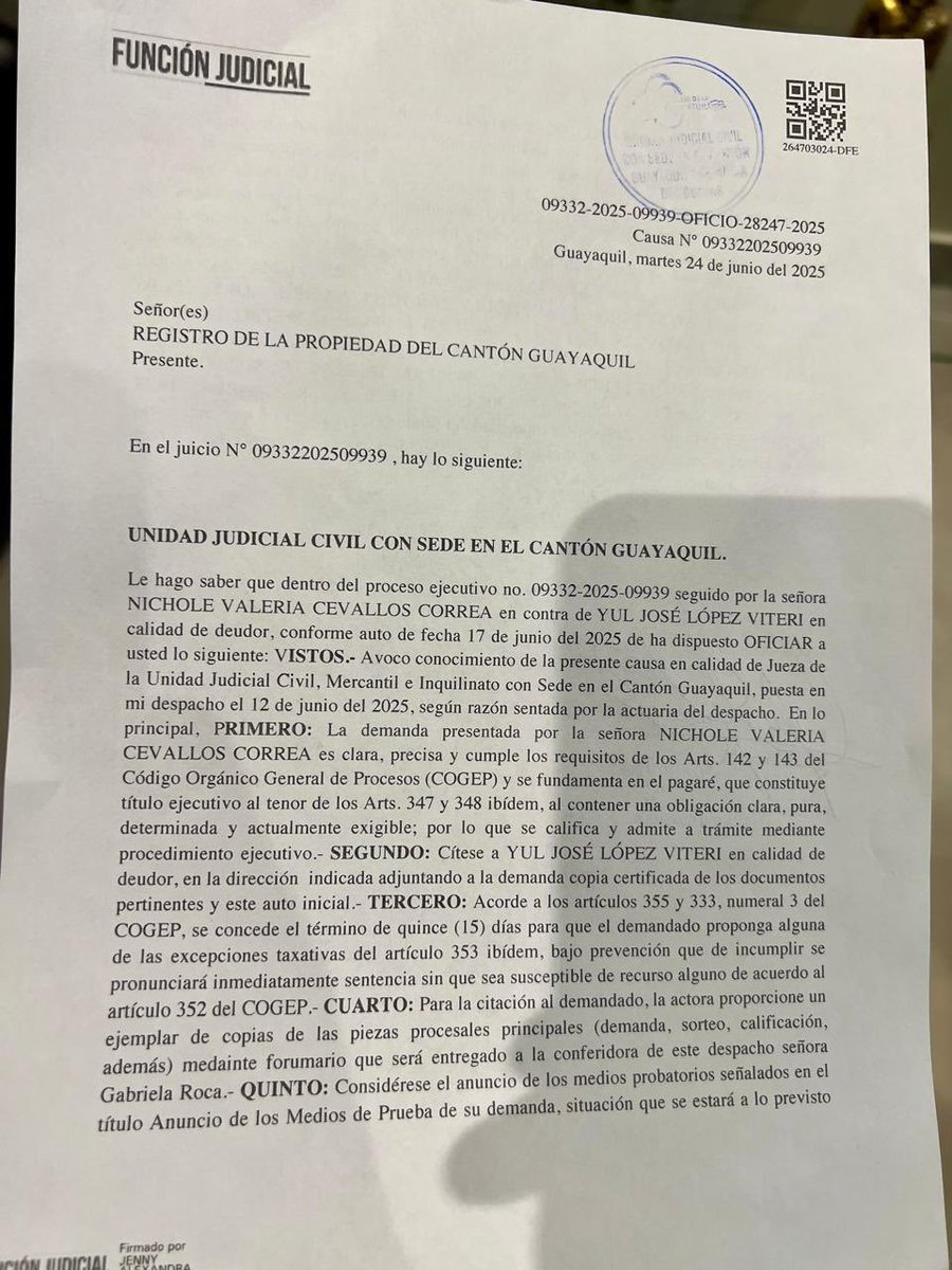 VanguardiaLatam's tweet photo. #PRONTO 🇪🇨🗳️ Yul  López Viteri, hijo de la exalcaldesa de Guayaquil, Cynthia Viteri, es demandado por presuntas deudas que juntas todas se podrían construir unos 10 quintos puentes- Pero viteri quieres regresar al Municipio con su emprendimiento familiar - @CarlosVerareal ⤵️ https://t.co/EPYBS9vPSp