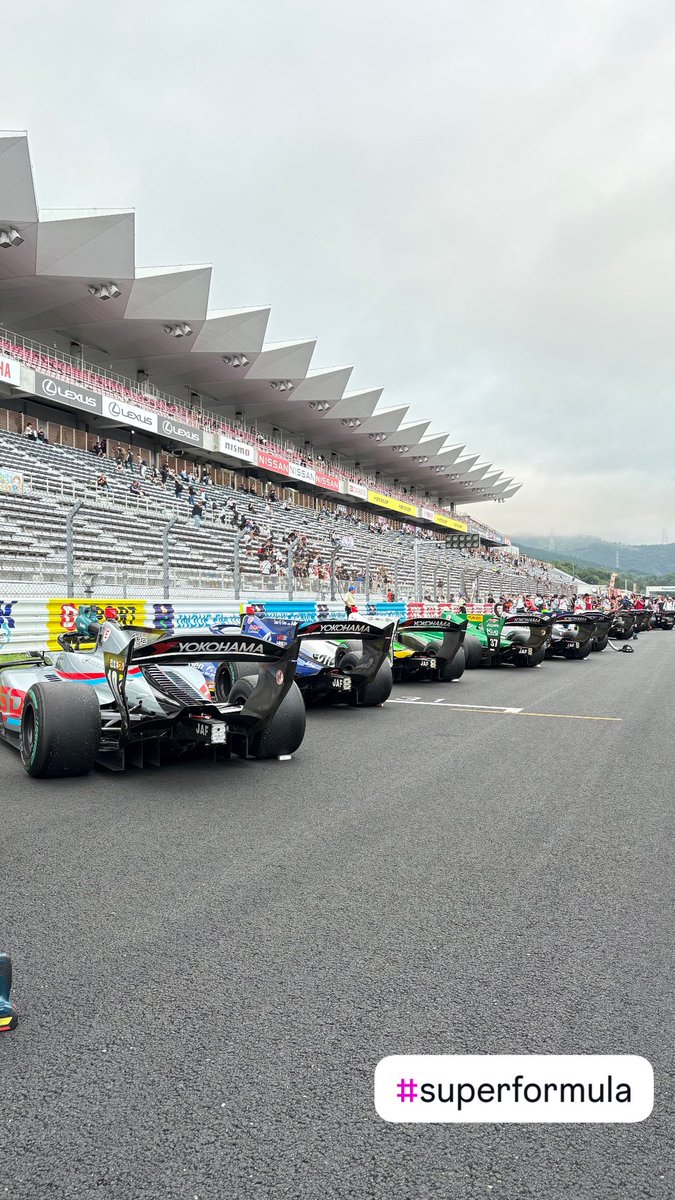 hiroshoop_free's tweet photo. 白熱した凄いレースだった！✨
#superformula #富士スピードウェイ https://t.co/iKlP39QngI