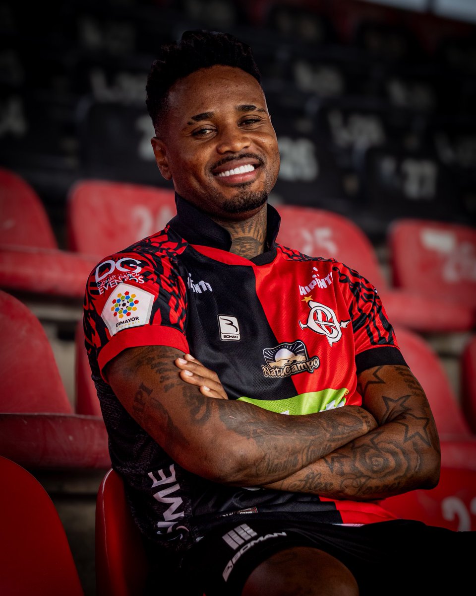 Cucutaoficial's tweet photo. Te luce, Gustavo ♥️🖤 https://t.co/3YgF2VKwCM