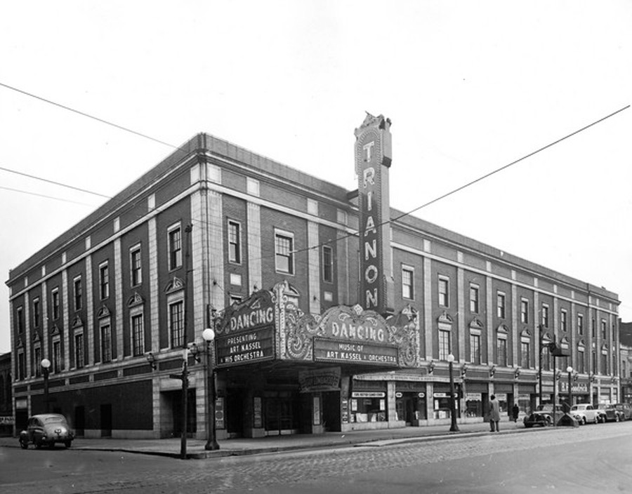 Eric_Erins's tweet photo. Also worth reflecting on is The Aragon's south side twin. The Trianon. Built in a French Renaissance style. Demolished in the 1960's for housing, the lot is vacant today. Woodlawn, like Uptown, was one of Chicagos Jazz-Age 'bright lights district'. A real entertainment district. https://t.co/kAC0v7VqIQ