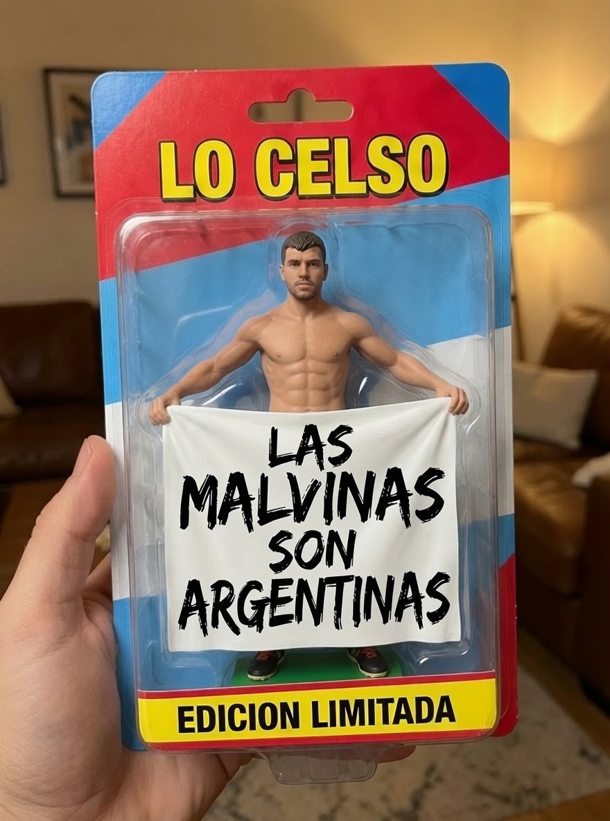 T_informo's tweet photo. Ya salió el muñequito de Lo Celso con la bandera.
No trae goles, pero sí soberanía.
Se agota más rápido que la defensa en el minuto 90. 🧸🇦🇷
#Malvinas #LoCelso #Mundial2026 https://t.co/i8kRbJervd