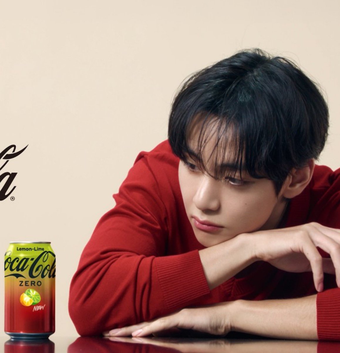 streamfortae's tweet photo. New Taehyung x Coca-Cola ad for Coke Zero Lemon Lime 🍋

Engage with official posts:
YT
-https://t.co/1hozGJzmT6
-https://t.co/Dnt6kZJUQ4
IG
-https://t.co/ivSbxYrC8q

TAEHYUNG COCA COLA AMBASSADOR
#TaehyungxCocaCola #VxCocaCola https://t.co/fTcVPo2NlU