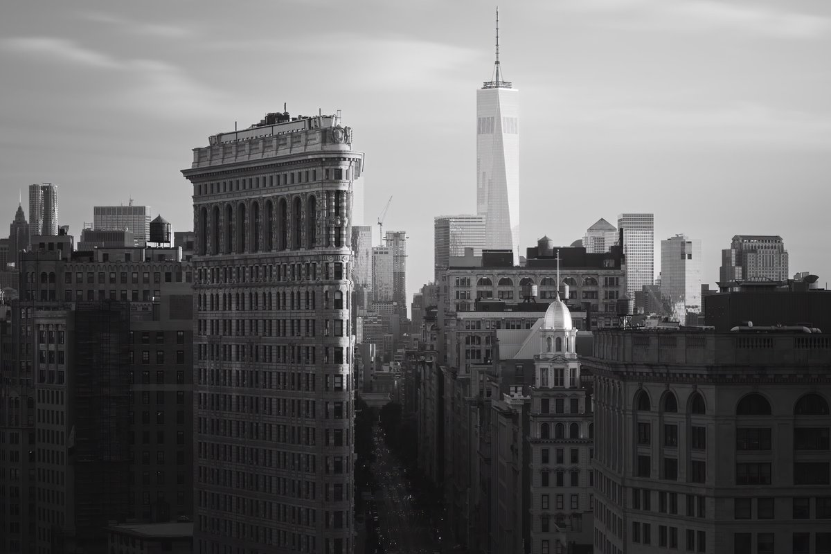 BEH0LDINGEYE's tweet photo. Flatiron + Fifth Avenue = “Flat Fifth” available on @TransientLabs https://t.co/VwTy3q4NQc