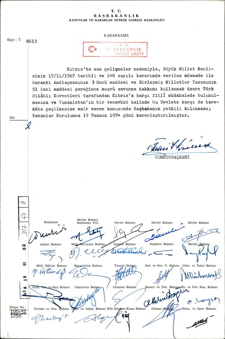 yzbprice_'s tweet photo. Meşru savunma gereğince TSK tarafından Kıbrıs'a karşı fiili müdahale bulunulmasına ve Yunanistan'ın olası bir saldırı girişiminde, Yunanistan'a askeri harekat icra edilmesine dair emir verme konusunda Başbakanın yetkili kılınması, 19 temmuz 1974. https://t.co/ggF1mCDcCS