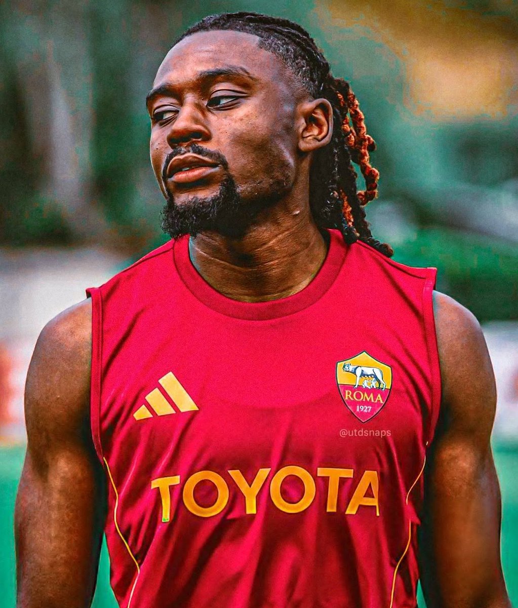 simple2gee's tweet photo. •  Man Utd preparing a £47m bid for AS Roma midfielder Manu Koné — They’re frontrunners and could submit an official offer as soon as Monday. Koné is seen as a dynamic, athletic option to bolster the midfield rebuild. https://t.co/deATGWw1y3