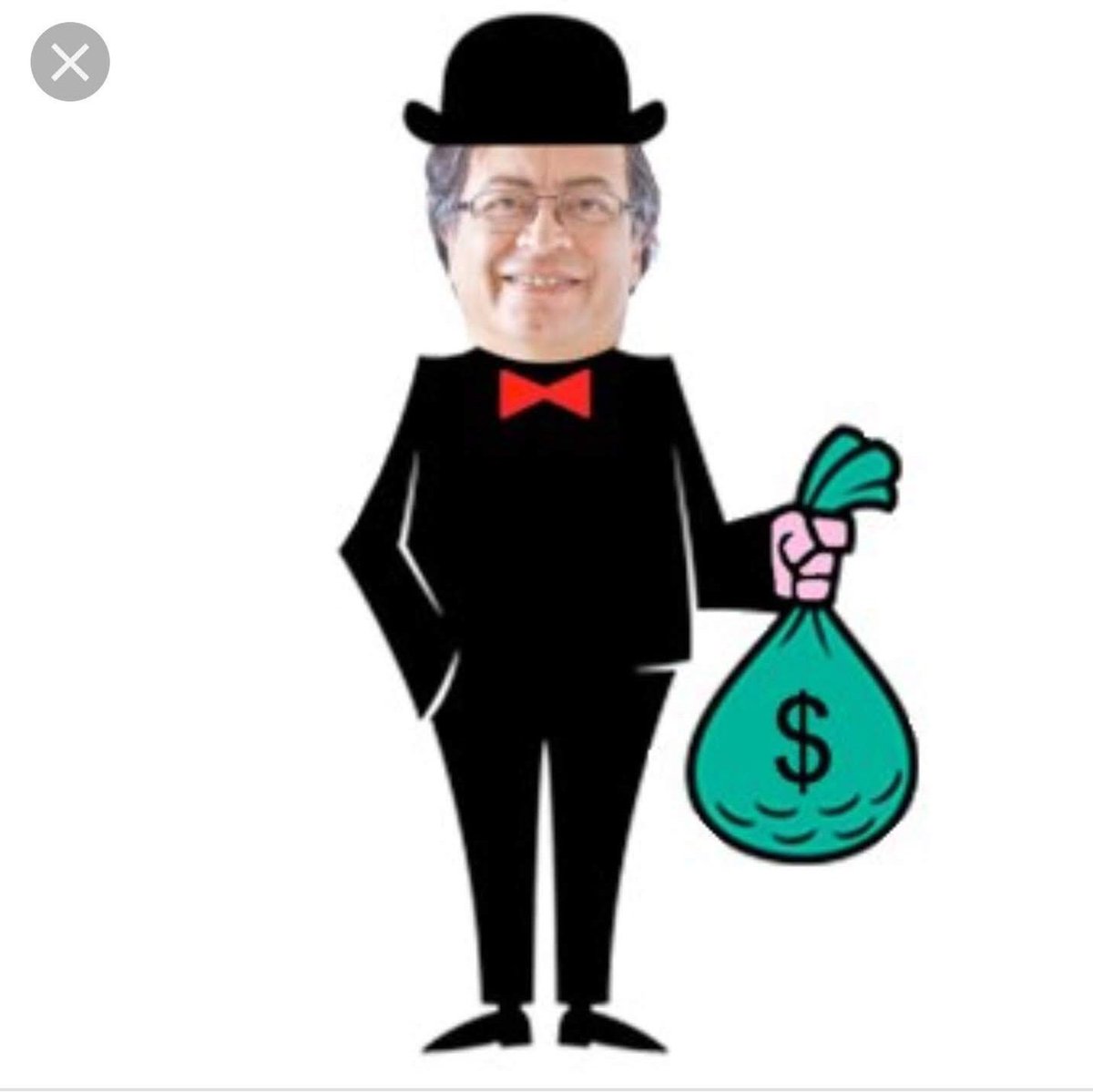 Categrico2's tweet photo. @ojocolombia2026 El fruto de la corrupción,  no del trabajo. 

Gustavo Petro nunca ganó  en los cargos que desempeñó el dinero suficiente para comprar esta mansión.

#PetroCulpable 
#PatriaMilagro.
#FirmesPorLaPatria 
#AbelardoPresidente https://t.co/e76xKGhhE3