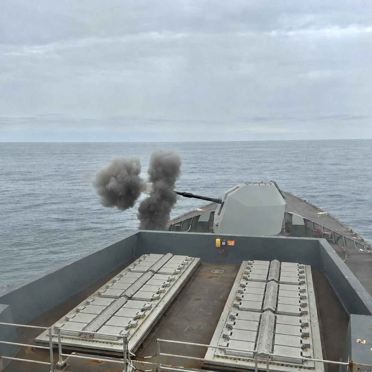 HMS Duncan tweet media