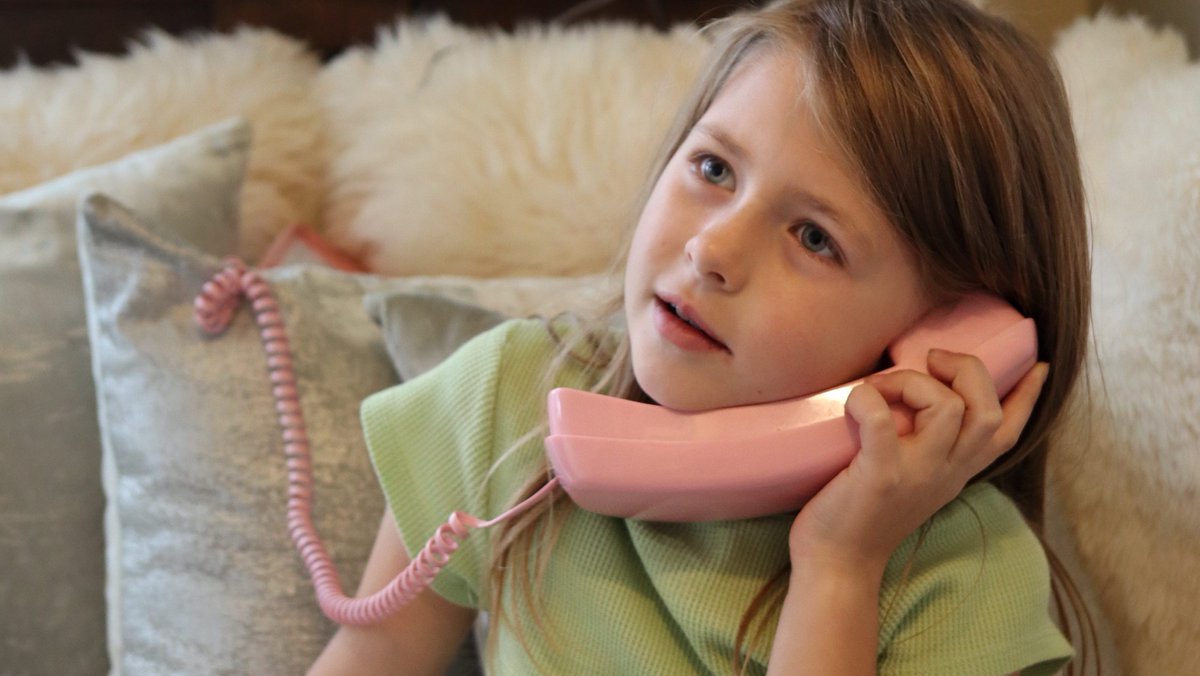 CindyFerrara13's tweet photo. As AT&amp;T retires aging landlines, reliability, storm risks, and rural access raise questions for Florida residents.
https://t.co/9rt6eQ7Opx https://t.co/kWOUiXS0er