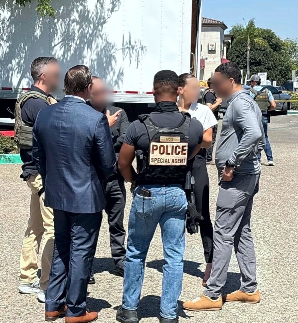 RealNCIS's tweet photo. Working with Homeland Security Task Force partners, #NCIS helped dismantle a cross-border smuggling operation linked to the Jalisco New Generation Cartel, resulting in four arrests and the seizure of more than a ton of cocaine valued at approximately $45 million. https://t.co/c2Jjdvq6LL