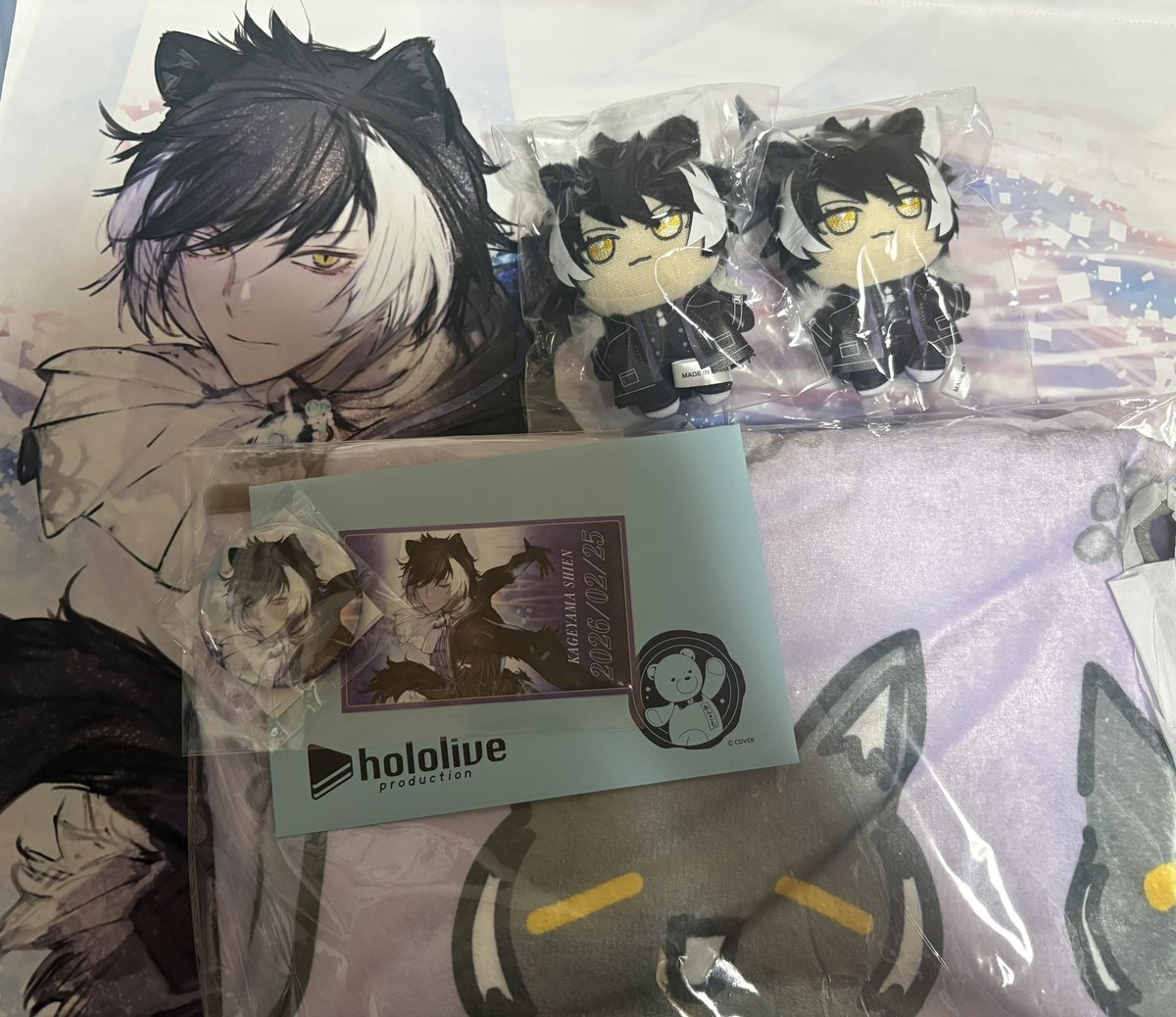 szkszkszk777's tweet photo. ボス～、誕生日グッズ届きました！
メッセージが...😭
素敵なグッズをありがとうございます！全部大切にします！猫山たちもボス来て良かったね～😊
#影山シエン
#シエン組 https://t.co/2vM3FrQ63e