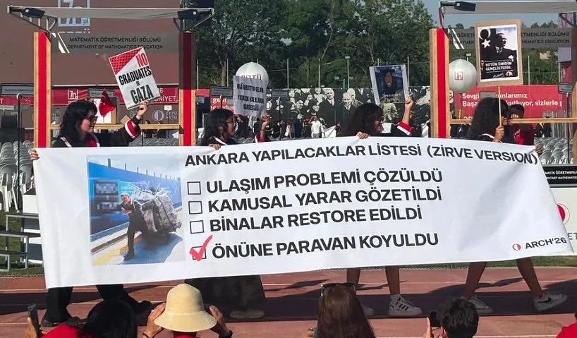 begumdegill's tweet photo. Odtü mezuniyeti- nato https://t.co/cjNDbRNyOx
