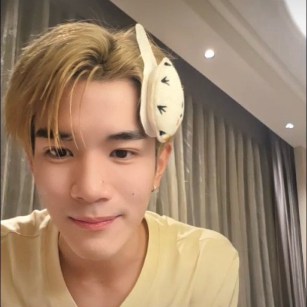 eelatit_04's tweet photo. He's just so pretty 🥹 my heart 💘🎀 https://t.co/1q0qdPQe9m