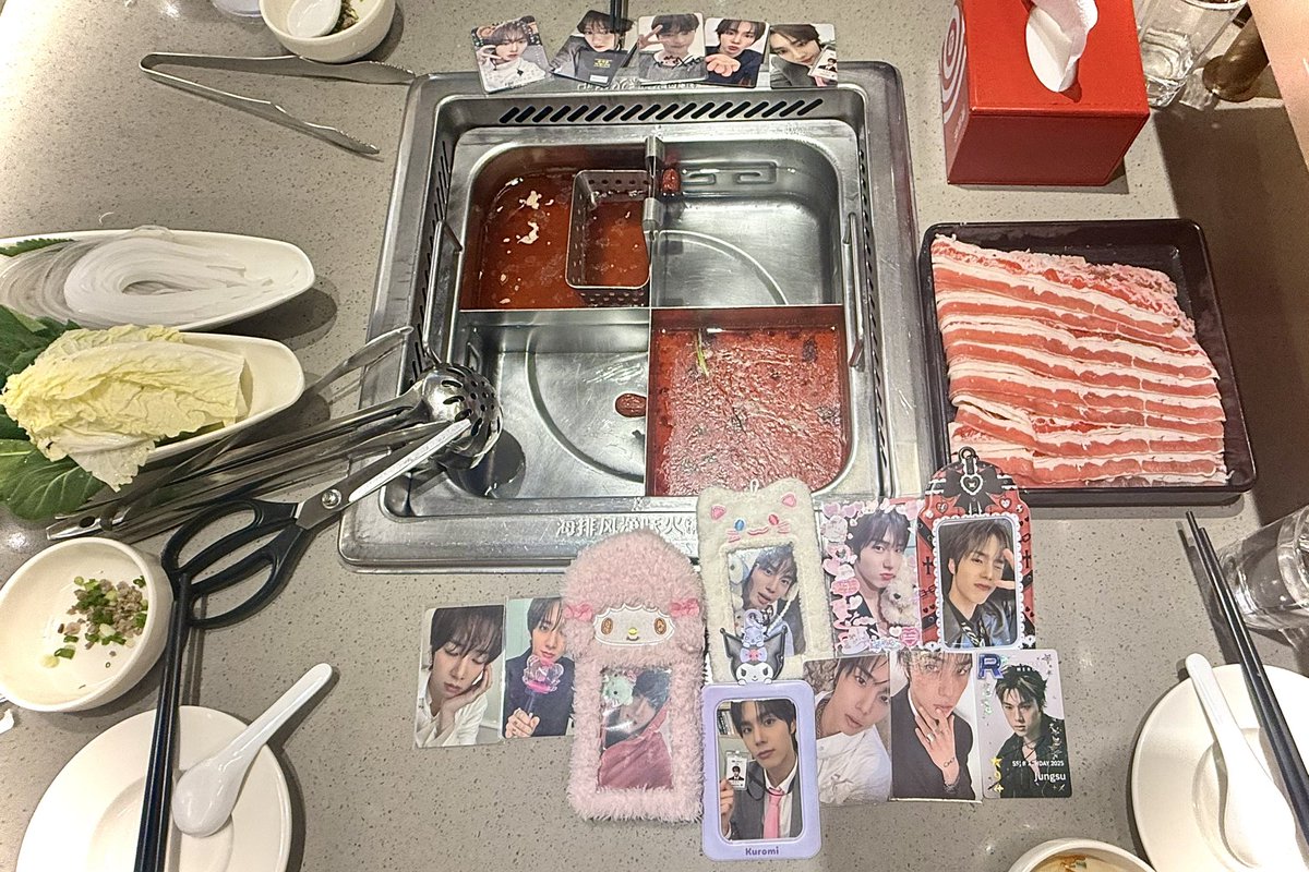 ssslvs2's tweet photo. 에티야놀쟈아앙 ♡ https://t.co/2sl4mBIp2K
