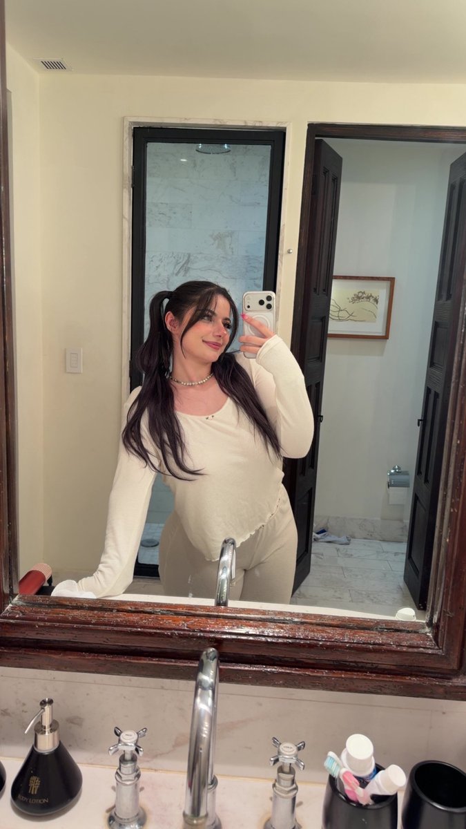 GirlOfNox's tweet photo. https://t.co/ZkrDXbulXK