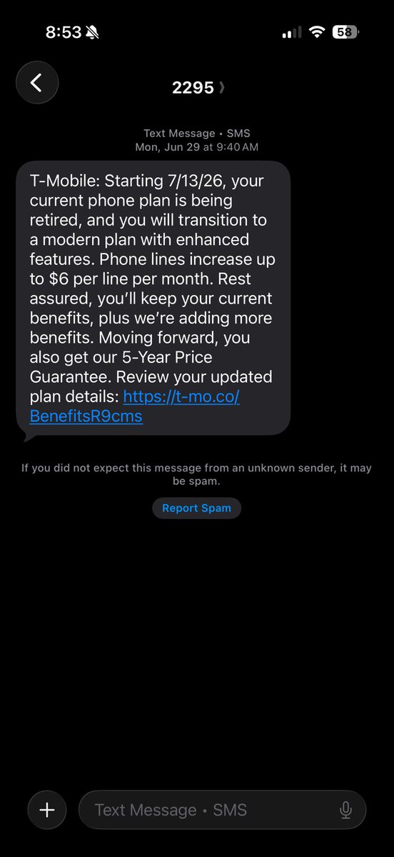 OohLaChic's tweet photo. Crooks…zero loyalty new CEO IS ASS CHEEKS @TMobile  hey @Verizon what can you guys offer for 5 lines and Apple Watch https://t.co/9U7A98sNre