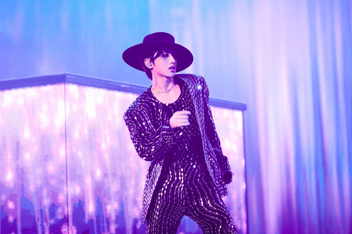 KUN_YY0382's tweet photo. He devotes himself fully to the show. Changing stage lights never disturb his pace. His pure and concentrated performing soul endows every stage with unique vitality.

THE DEADMAN TOUR
#KUN #TheDeadman #caixukun #KUN2026ASIATOUR @kun_officialx https://t.co/FJf9R9xmKi