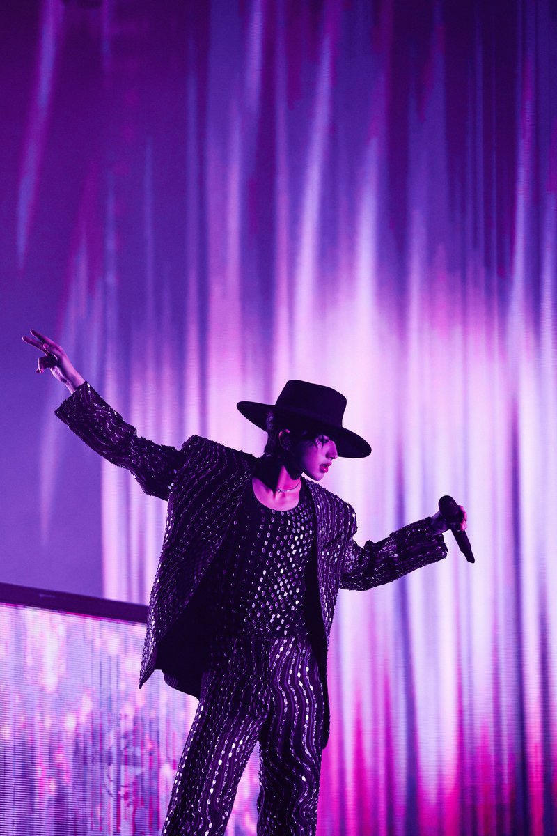 KUN_YY0382's tweet photo. He devotes himself fully to the show. Changing stage lights never disturb his pace. His pure and concentrated performing soul endows every stage with unique vitality.

THE DEADMAN TOUR
#KUN #TheDeadman #caixukun #KUN2026ASIATOUR @kun_officialx https://t.co/FJf9R9xmKi