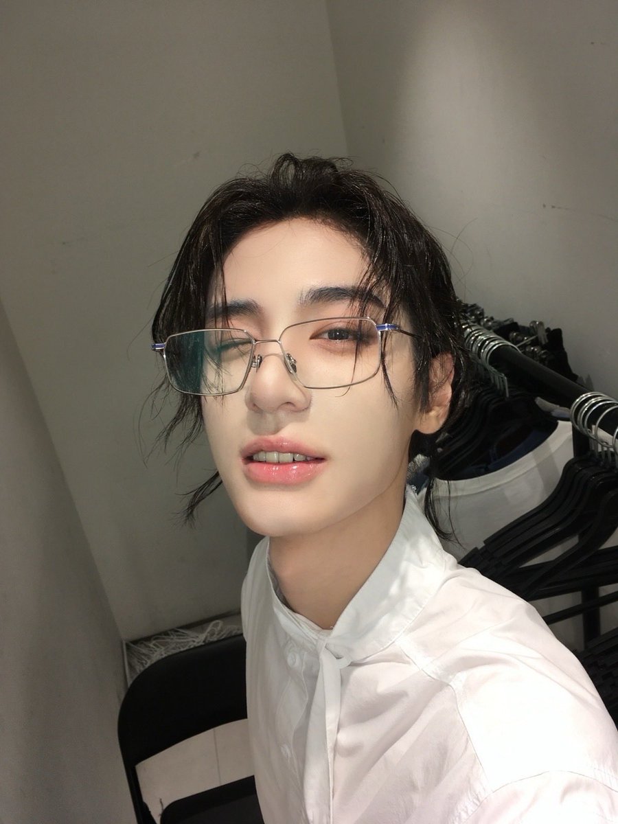 love__nearby's tweet photo. TANTE GIRANG? AKU LEBIH GIRANG🤪 https://t.co/0PduS5xVLG