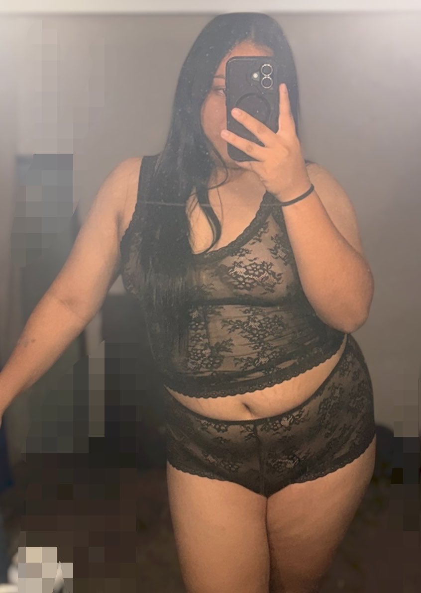 LuXXXury4's tweet photo. Buenos días, apenas despertando🙈
Que tengan excelente domingo🔥
#hotwife #putiesposá #gordita #xxx #culona #apodaca #morbo #cornudo https://t.co/Zz6EfXausI