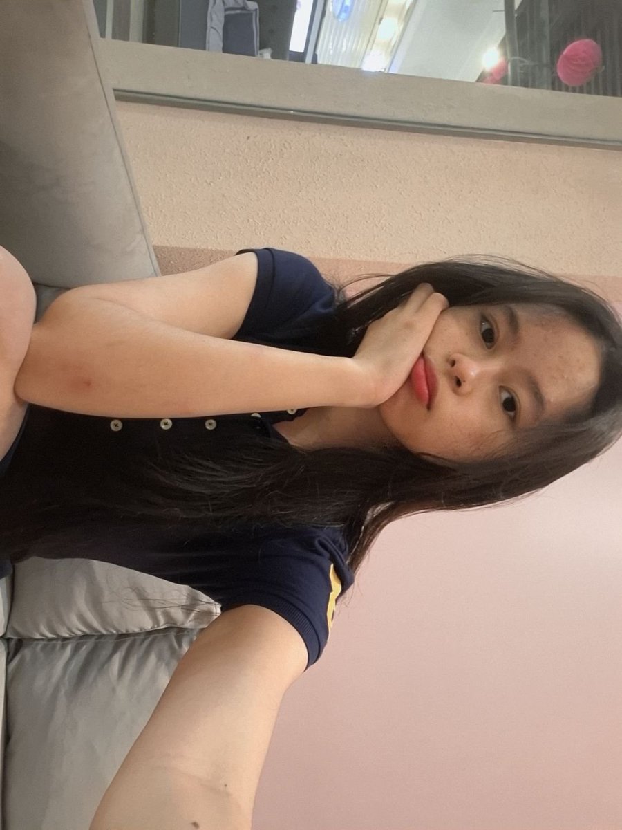 vasareso's tweet photo. Niat nya mau post besok, tpi udh pada post skrng jdi aku ikutan deh

#EVERSelcaDay #EVRSD #EVAN #EVERO @h_evva_n https://t.co/6SUw0vhmmJ