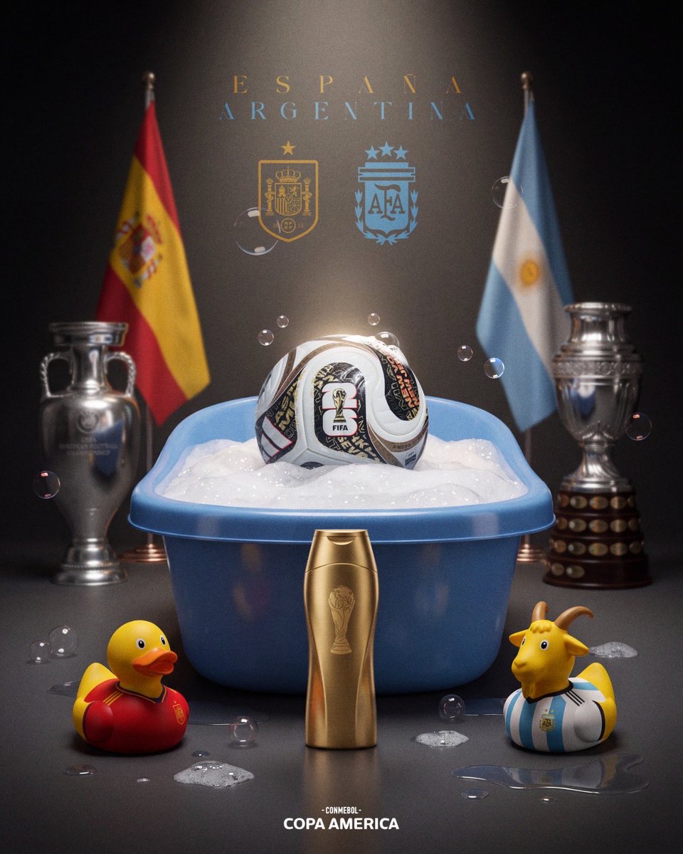 CopaAmerica's tweet photo. De la bañera a la cancha 👶🐐🫧
Se define al Campeón del Mundo 🇪🇸🏆🇦🇷 https://t.co/BCmMRf3CxB